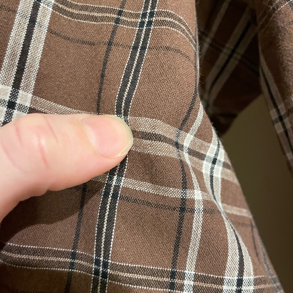 Wrangler Rugged Wear Plaid Button Down Shirt - Picture 4 of 5